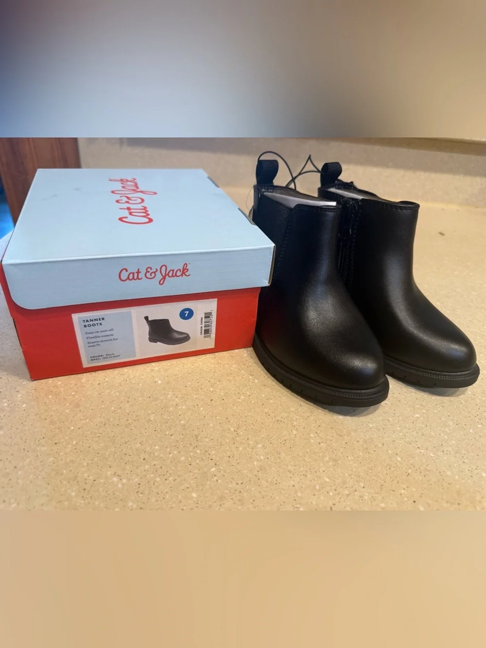Cat & Jack classic black